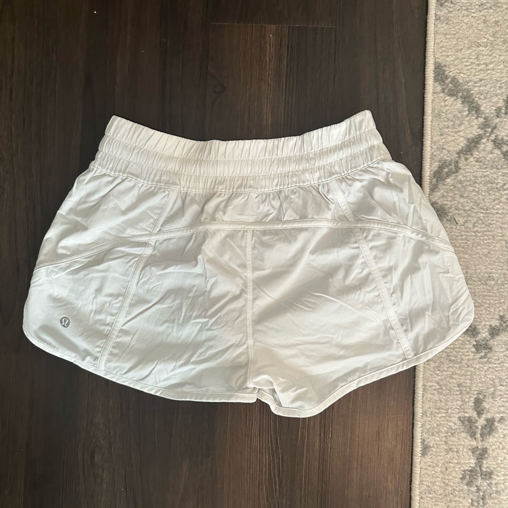 Lululemon LR Tracker Short 4 inch